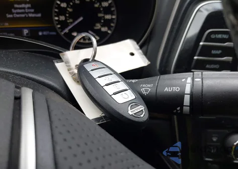 2016 Nissan Maxima 3.5 Platinum z USA, uszkodzony, nr VIN 1N4AA6AP1GC382425